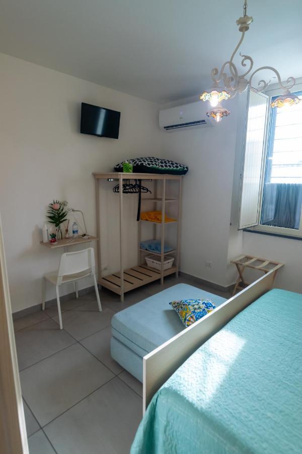 La Zagara Apartment Aci Castello Luaran gambar
