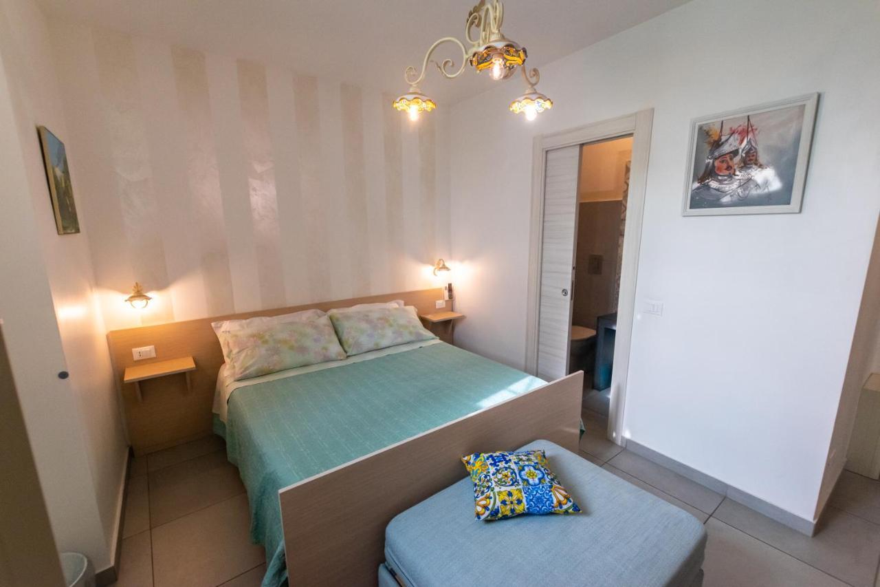 La Zagara Apartment Aci Castello Luaran gambar